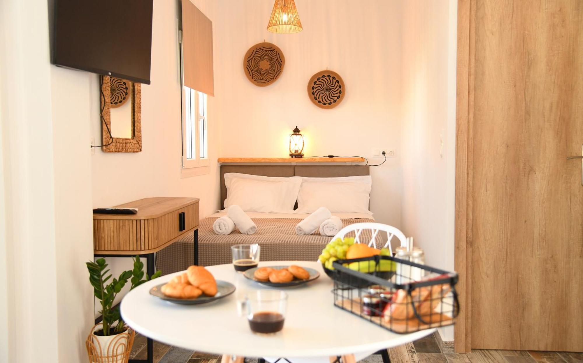 Petite Studios Batsi Batsíon Extérieur photo